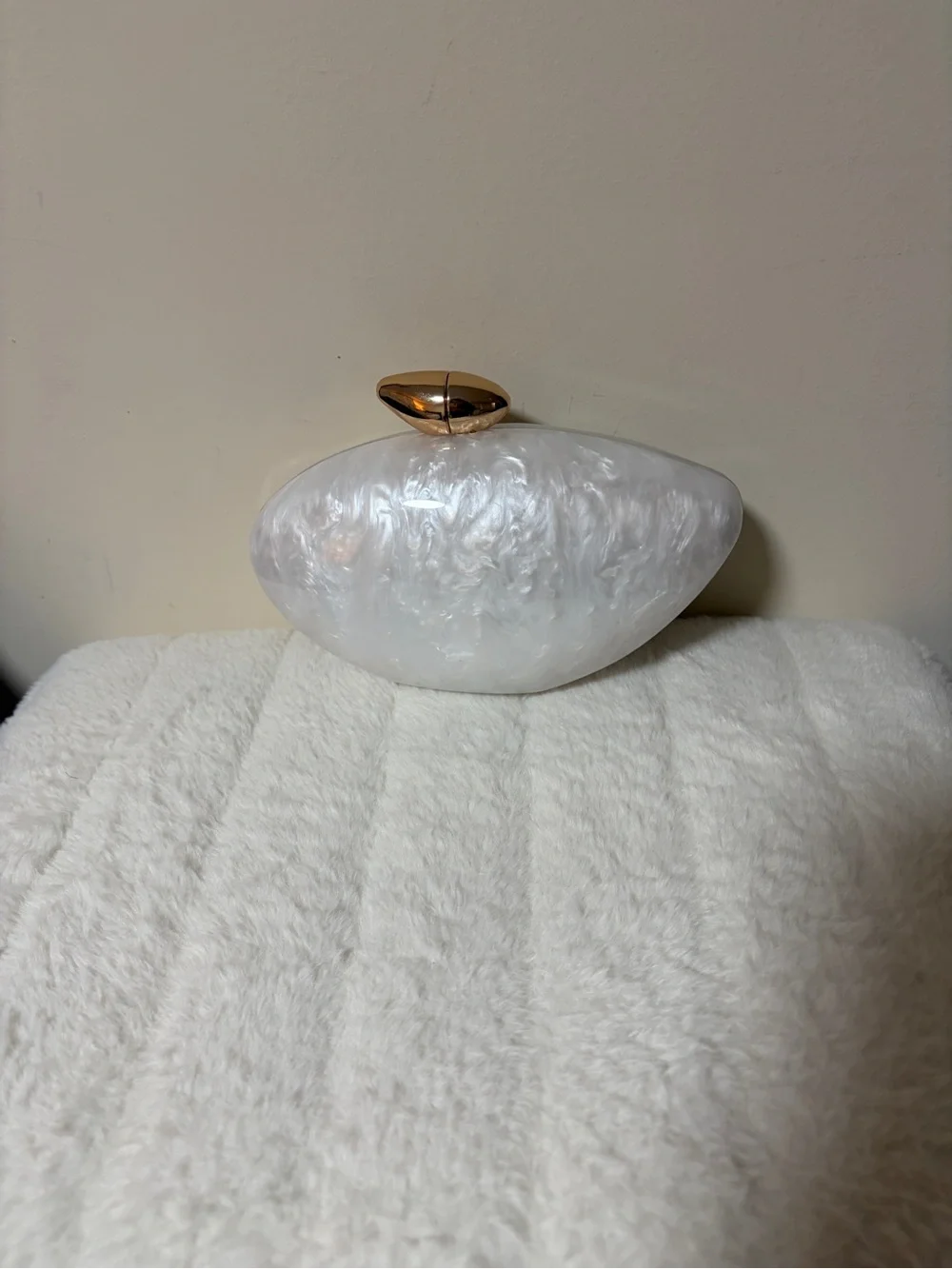 N/A elegant pearlescent